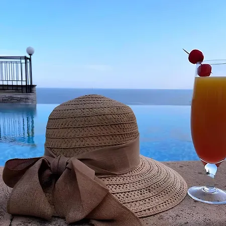 Queen's View 14-pools-near Botanic Garden Appartamento Balchik