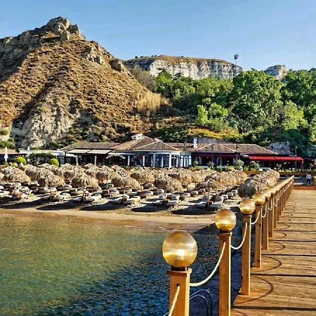 Queen's View 14-pools-near Botanic Garden Appartamento Balchik