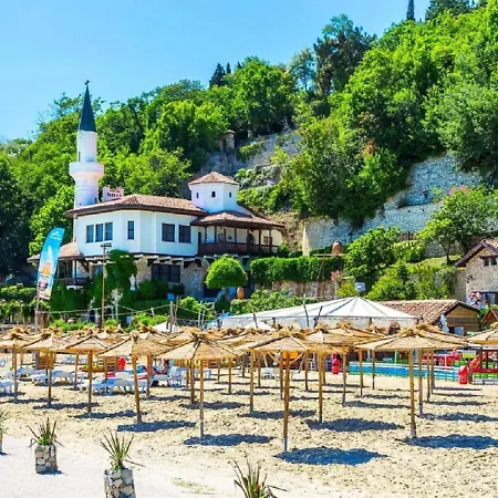 Queen's View 14-near Botanic Garden Appartamento Balchik