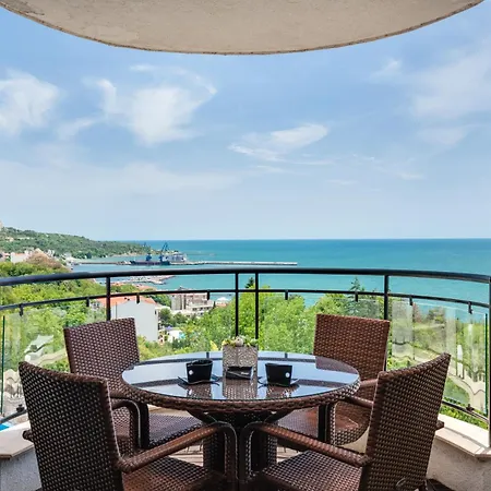 Queen's View 14-pools-near Botanic Garden Балчик