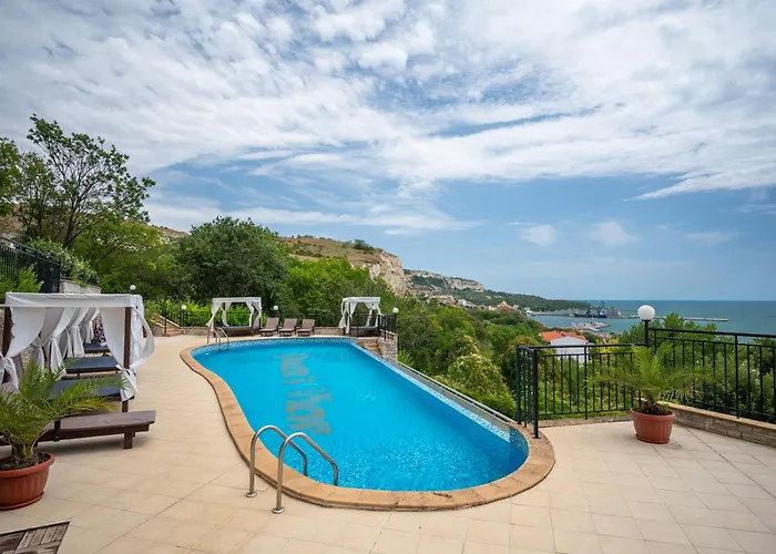 Queen's View 14-pools-near Botanic Garden Апартамент