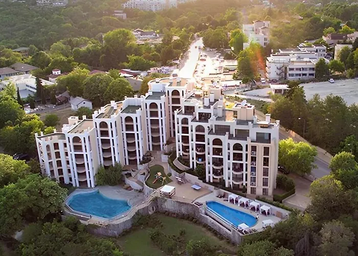 Queen's View 14-pools-near Botanic Garden Апартамент Балчик